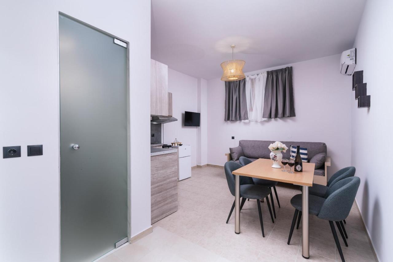 Alcyone Studios And Apartments كاندية المظهر الخارجي الصورة