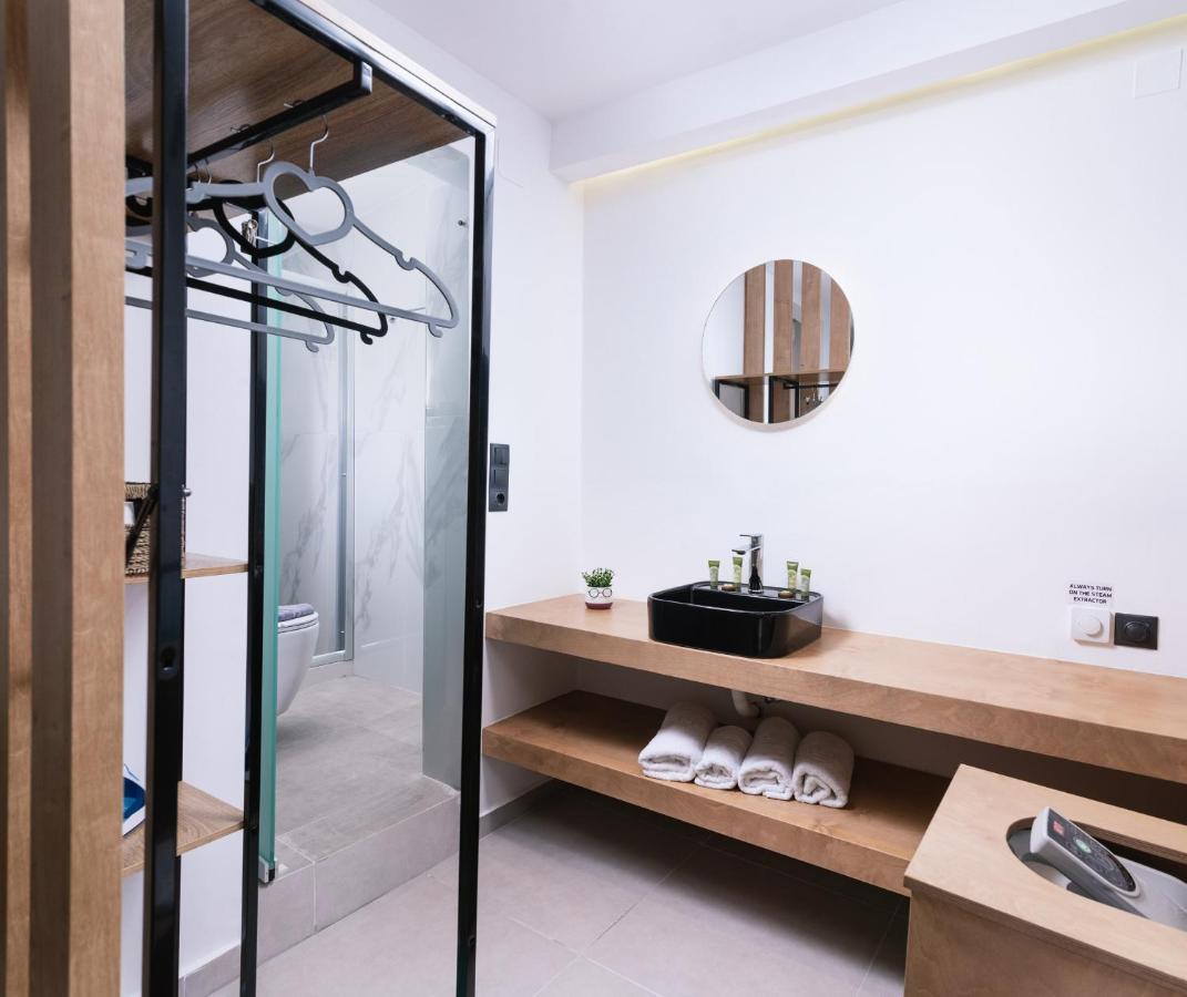 Alcyone Studios And Apartments كاندية المظهر الخارجي الصورة