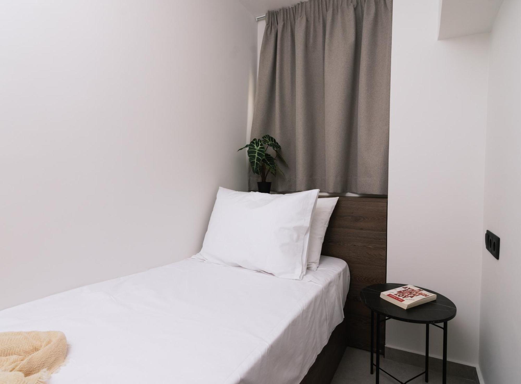 Alcyone Studios And Apartments كاندية المظهر الخارجي الصورة